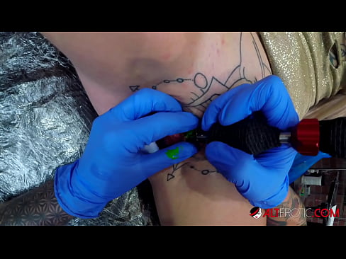 ❤️ Ekstreem tattooed hottie Sully Savage krige in tattoo op har klitoris Kwaliteitsporno op fy.passiveincome1.ru ❤